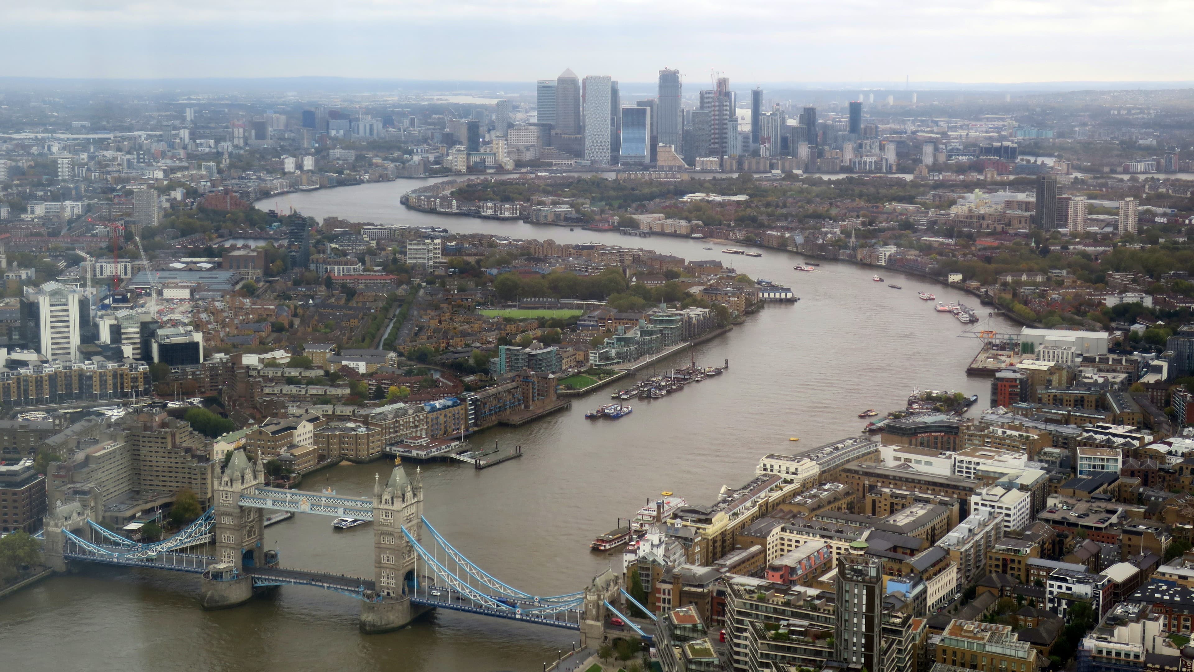 Tower Bridge og Themsen sett ovenfra